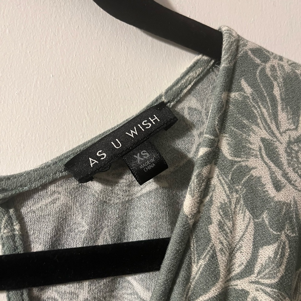 Two XS Floral Rompers - Picture 4 of 4